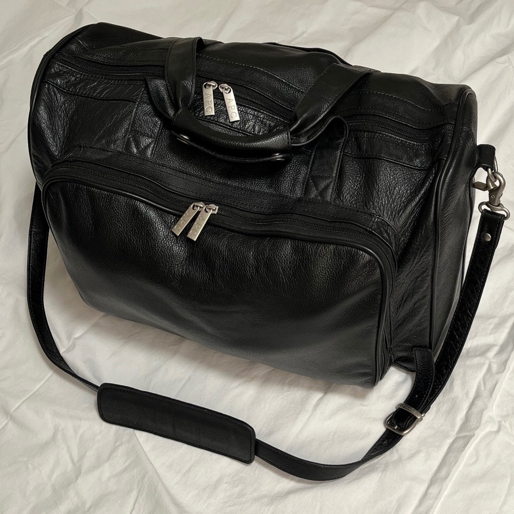 Amerileather 18-inch Leather Weekender black